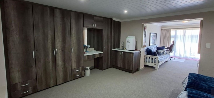 3 Bedroom Property for Sale in Dana Bay Western Cape